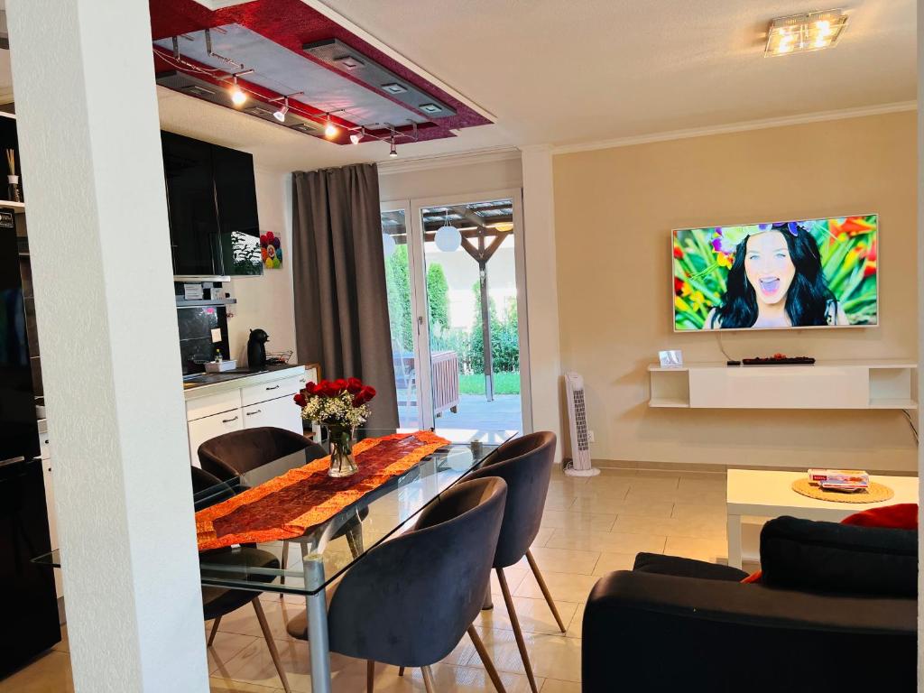 TV/Unterhaltungsangebot in der Unterkunft Apartment im Emmental