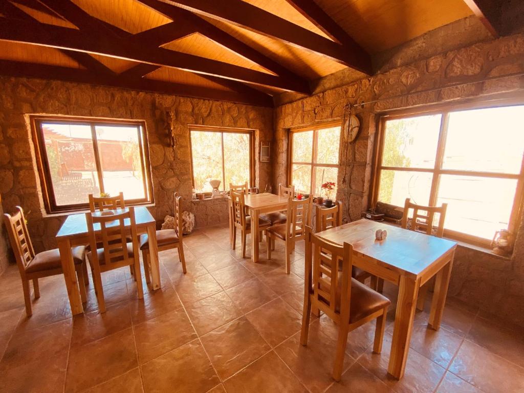 Restaurace v ubytování Hostal Katari
