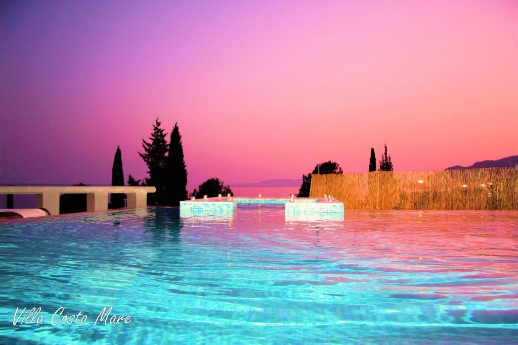 The swimming pool at or close to Villa CostaMare - enjoy lazy days on the private Pool-Jacuzzi