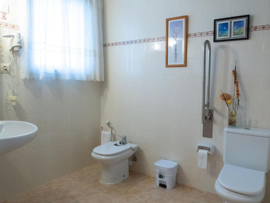 Koupelna v ubytování Agusti Hostal