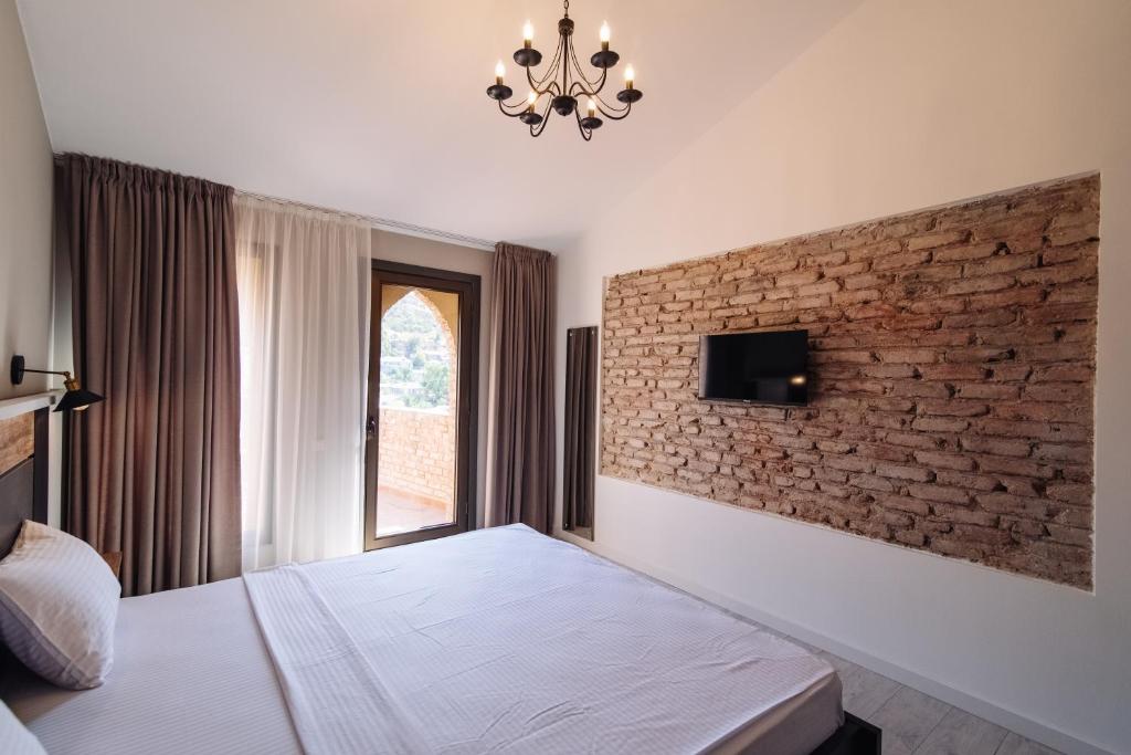 Wine Rock Hotel - Family Suite With Balcony