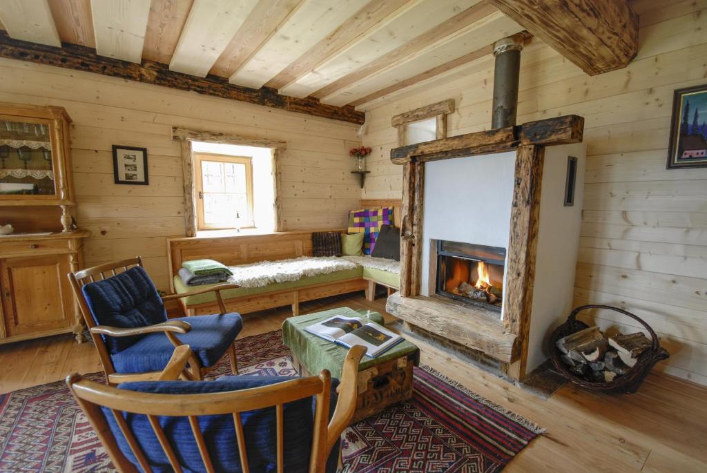 Posezení v ubytování Obiralmhütte Meierhof