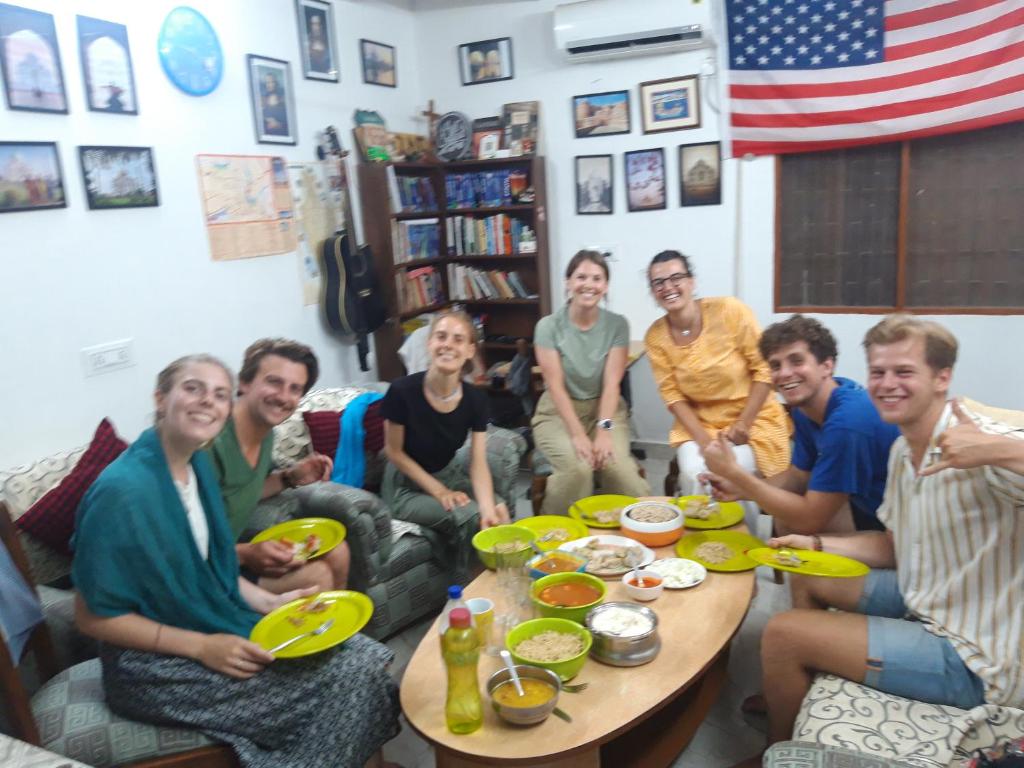 Επισκέπτες που μένουν στο Zigzag Homestay