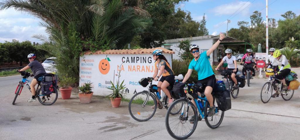 Επισκέπτες που μένουν στο Camping la Naranja