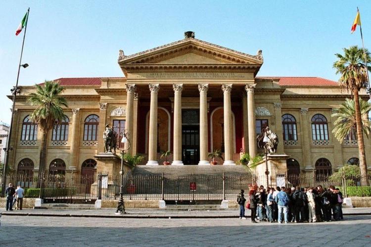 Goście zatrzymujący się w obiekcie Aromi di Sicilia Casa Vacanze
