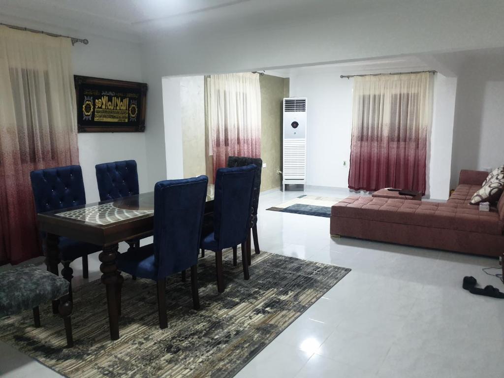 Furnished Apt At Mohandeseen families only - Hizvo