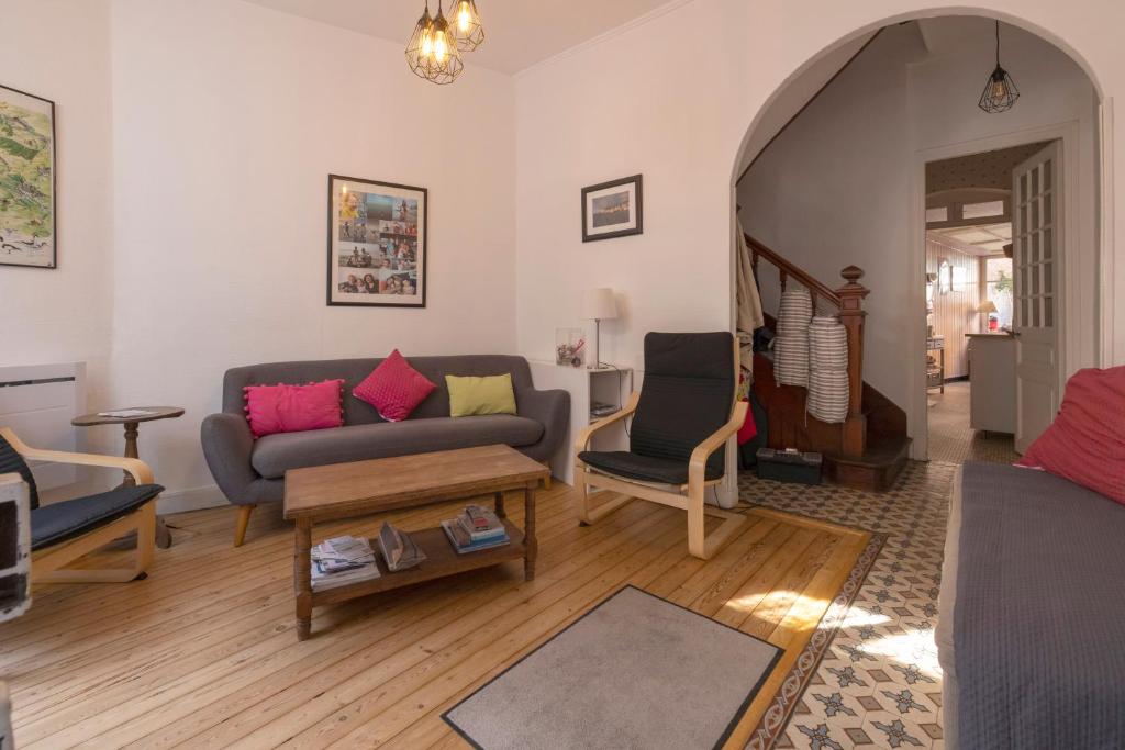 Posedenie v ubytovaní Villa Señorita dans le quartier historique de Mers-les-Bains, 100m de la plage
