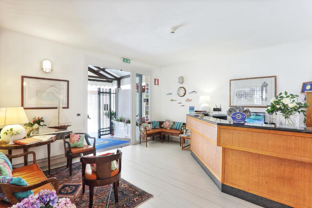 Posezení v ubytování Hotel Yacht Club