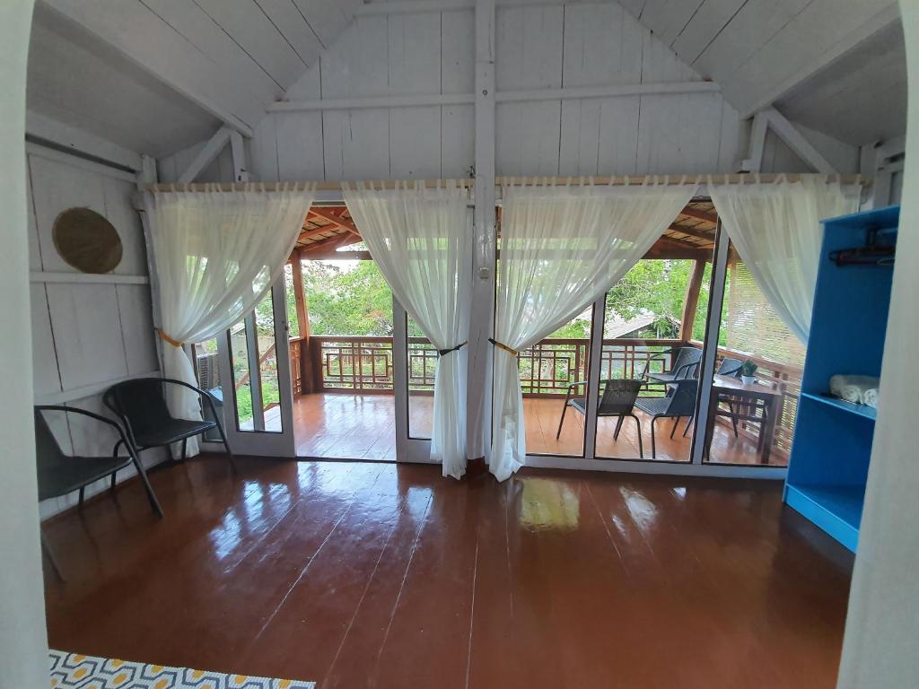 Fotografie z fotogalerie ubytování Scuba Republic Beach Bungalows v destinaci Bira
