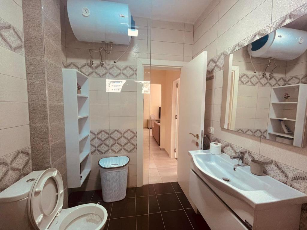Bleu Saranda Apartment - Imazhi 8