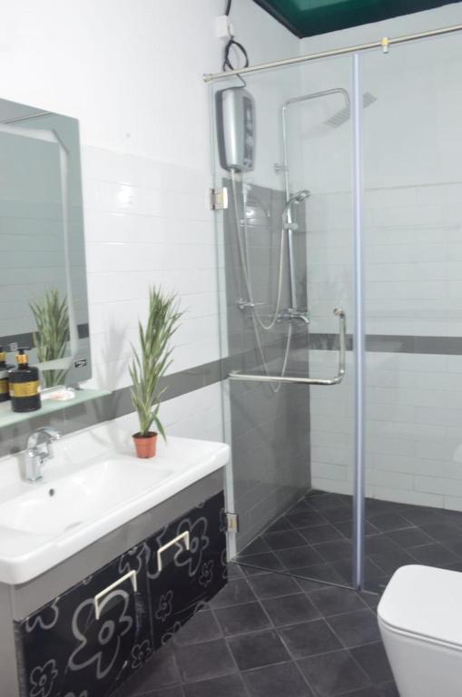 Vidushi Home - Habitación Doble Con Balcón