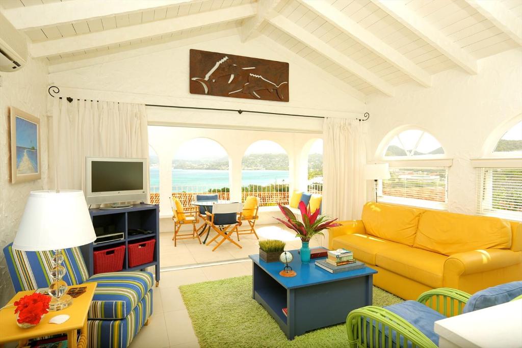 Posezení v ubytování Mount Cinnamon Beach & Wellness Resort