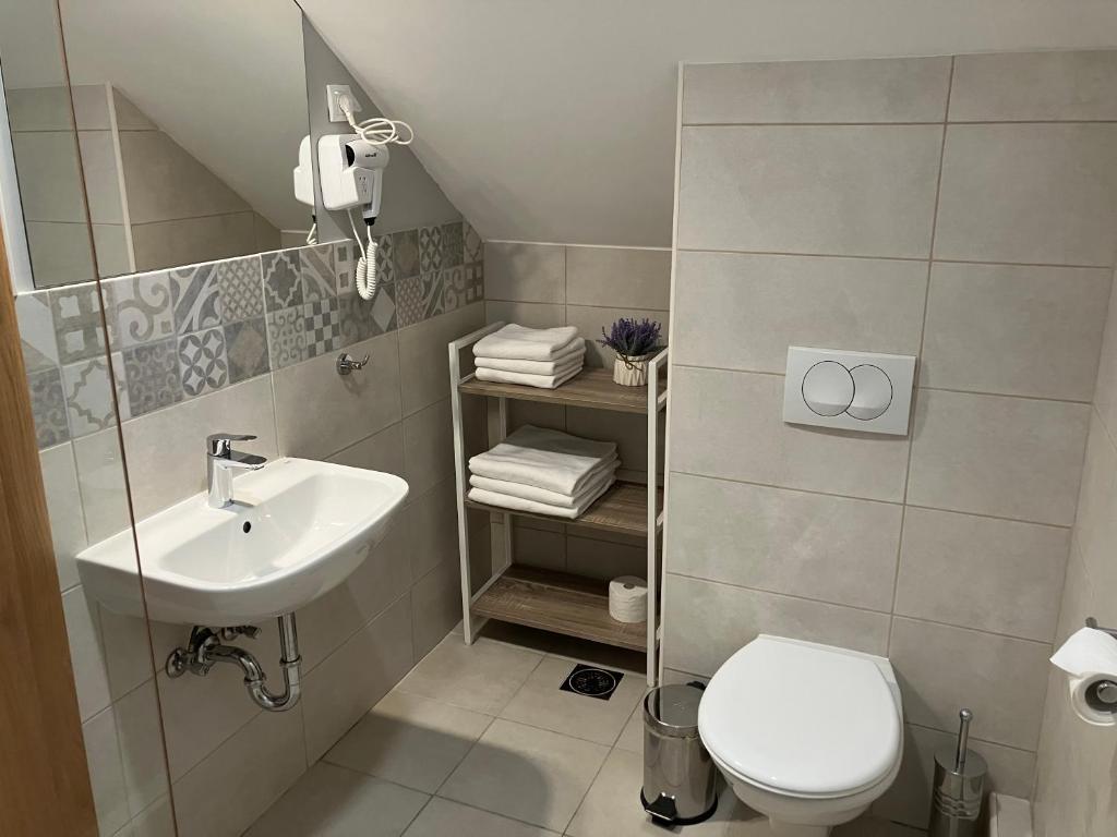 Petlov salaš rooms - Resim 37