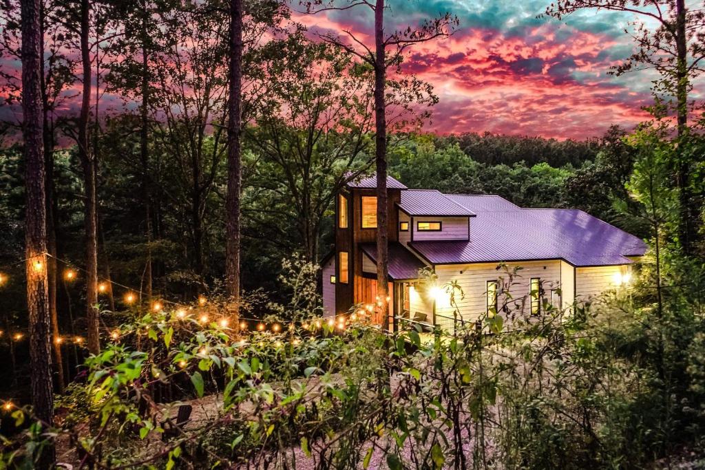 Wildwoods Broken Bow A Creekside Cabin Retreat, Broken Bow (updated