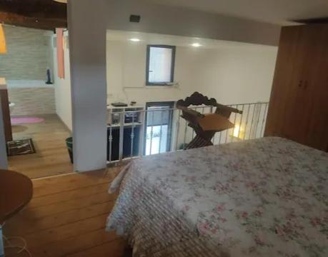 Postel nebo postele na pokoji v ubytování Piano terra casa intera