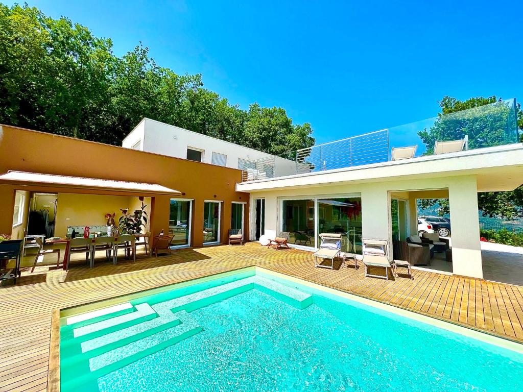 The swimming pool at or close to Villa Olympia Pool Sea View Mountains Lake Nature Sleeps 8 Air Conditioning Wi-Fi
