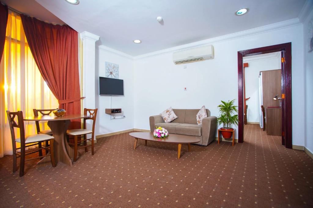 TV o dispositivi per l'intrattenimento presso La Villa Hotel