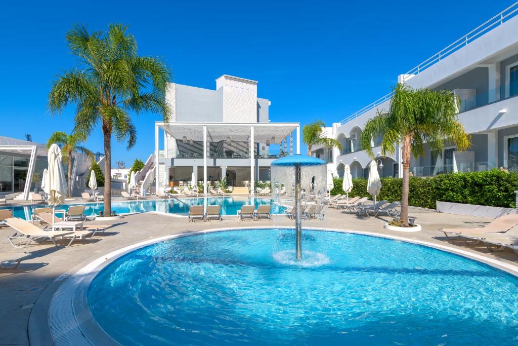 Bassein majutusasutuses Oceanis Park Hotel või selle lähedal