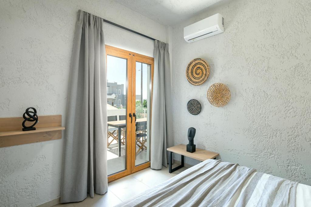 Okeanis Mystique South - 16