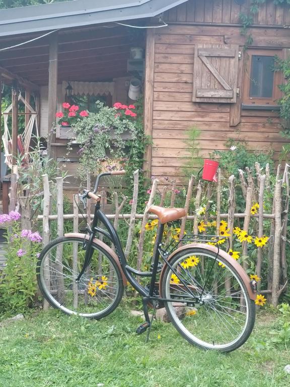 Jazda na bicykli v okolí ubytovania Domek na Skraju Wsi dostęp do jeziora UBLIK