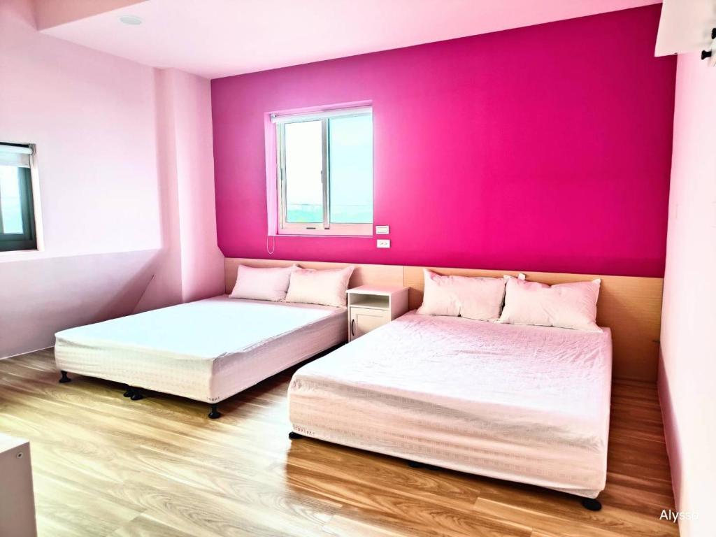 Xinyuanbao Shangshi Homestay - Superieure Viervoudige Kamer