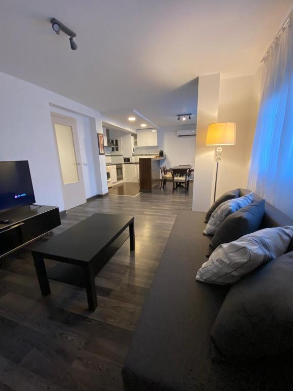 Apartment VALENCIA RENT APARTS LUIS MAYANS, Valencia, Spain ...