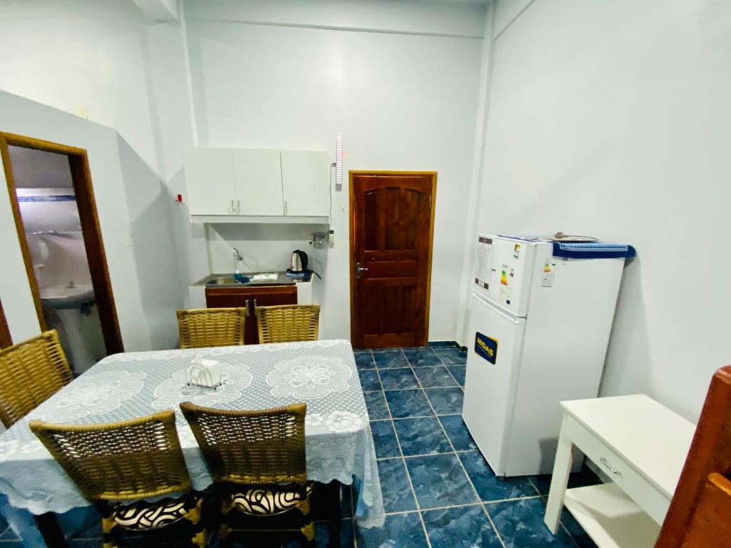 Kuchyň nebo kuchyňský kout v ubytování SV Apart Hotel