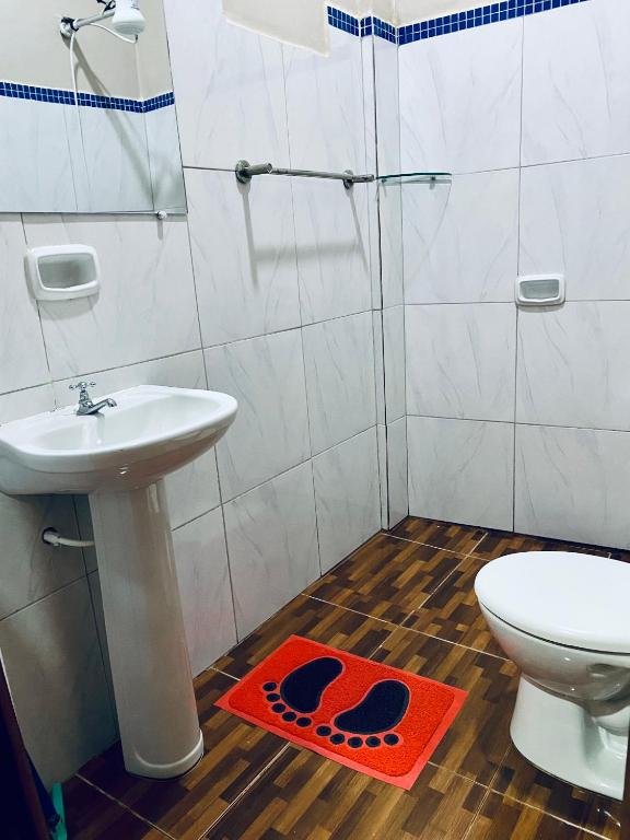 Koupelna v ubytování SV Apart Hotel