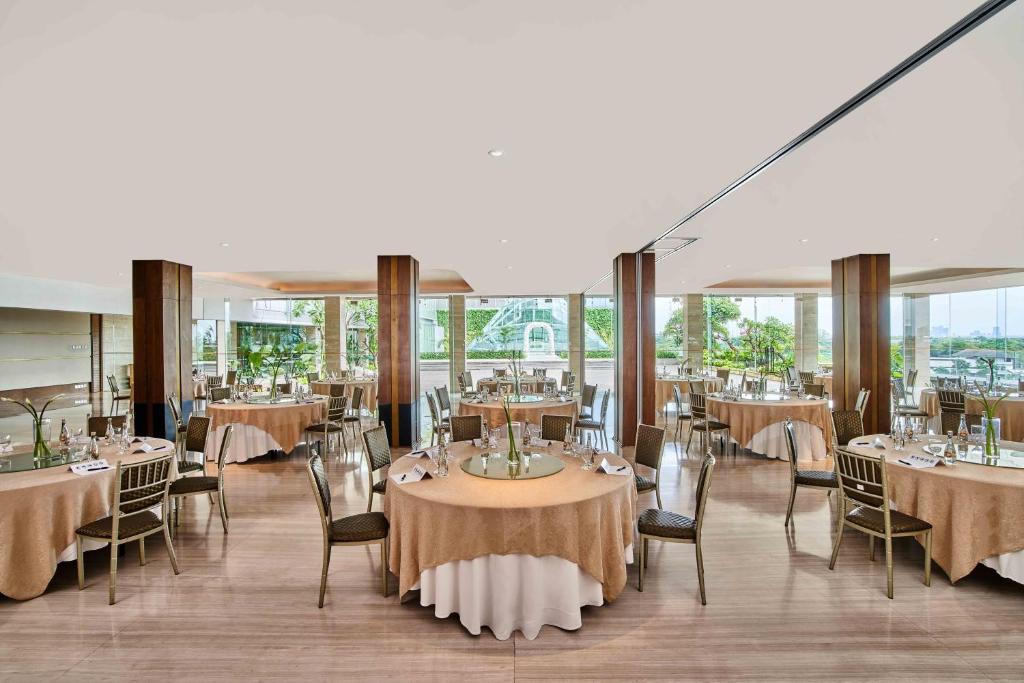 Restaurace v ubytování Vasa Hotel Surabaya