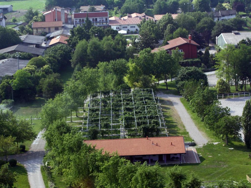 Vonkajšia záhrada v ubytovaní Gelindo Dei Magredi