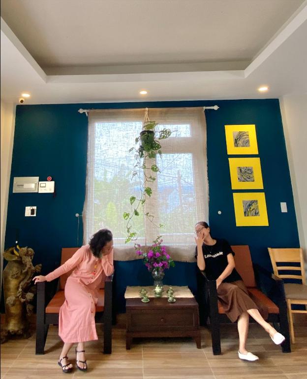Khách lưu trú tại Century House