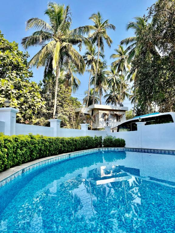 Bazén v ubytování Arotel Rooms & Suites Calangute nebo v jeho okolí