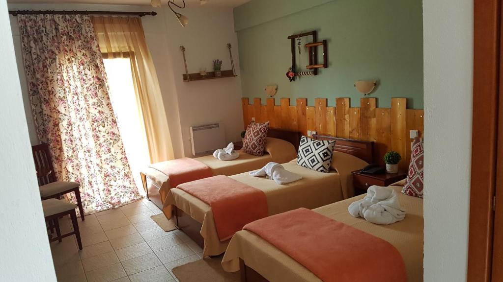 Hotel Metoxi - Basic Triple Room