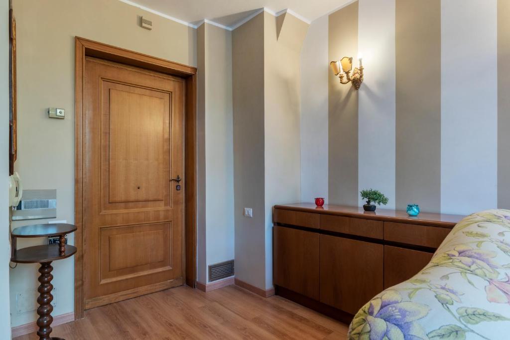 Fotografia z galérie ubytovania Roomy&Cozy Apartment with Shared Terrace v Ríme