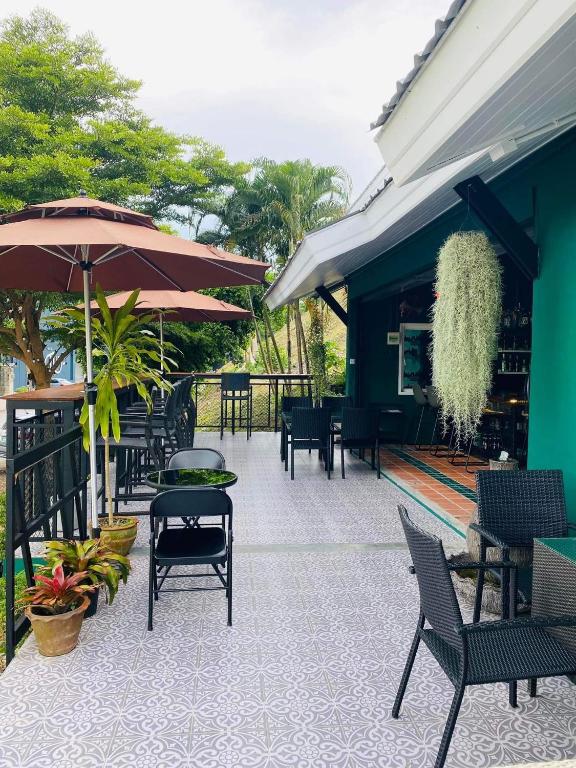 Fotografie z fotogalerie ubytování Siray Green Resort ve městě Phuket
