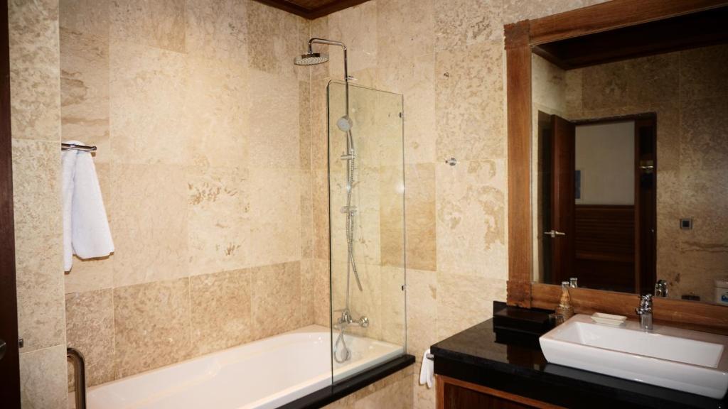 Sakti Garden Resort & Spaにあるバスルーム