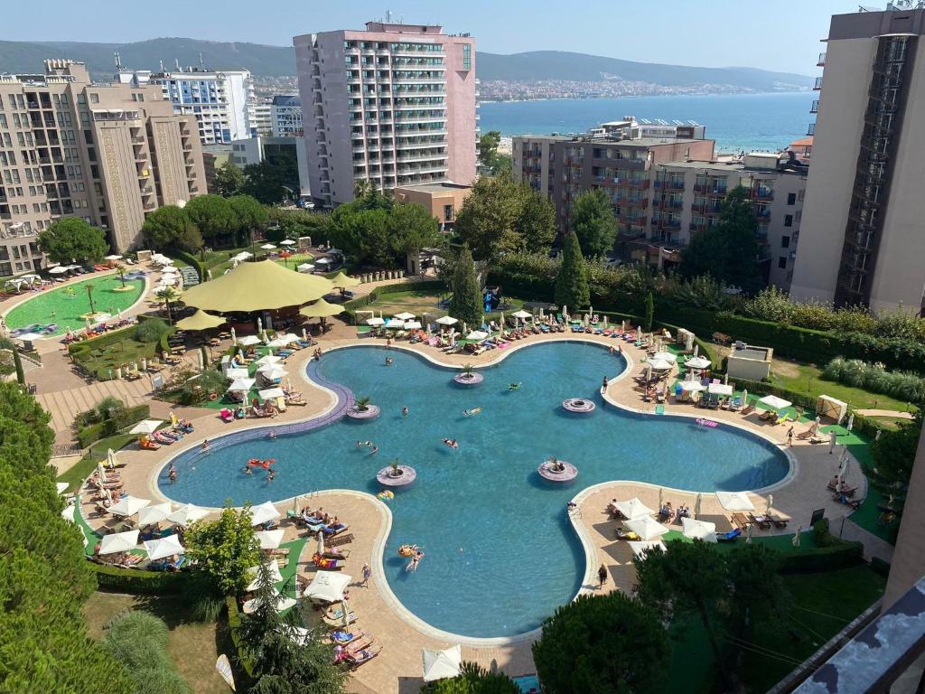 Royal Beach apartment