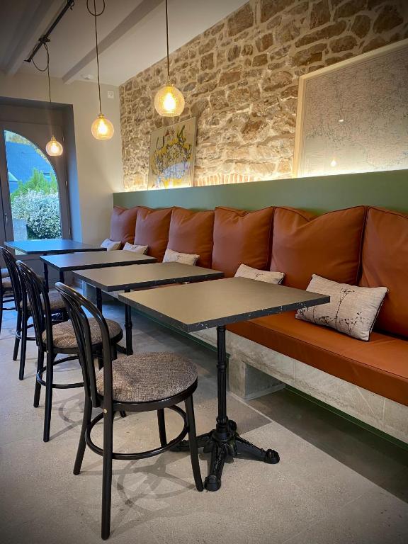 Część wypoczynkowa w obiekcie La Bellevue Bistrot et Chambres d'Hotes