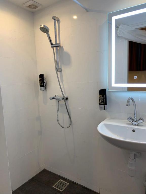 Dam Hotel - Resim 29