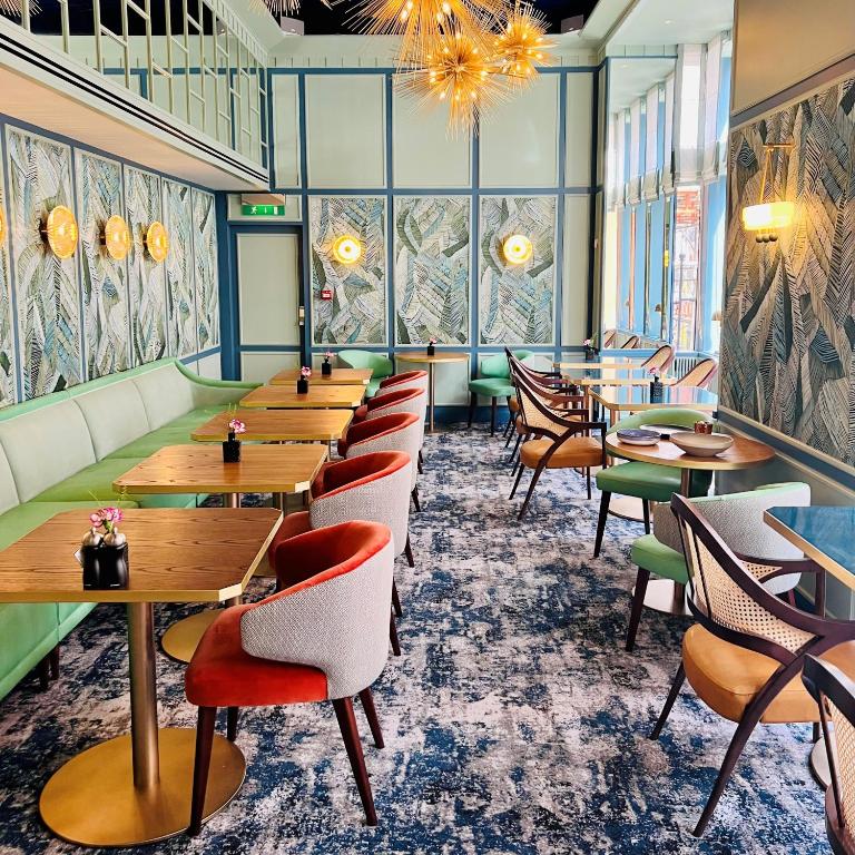 The Capital Hotel, Apartments & Townhouse - Small Luxury Hotels of The World - Resim 21