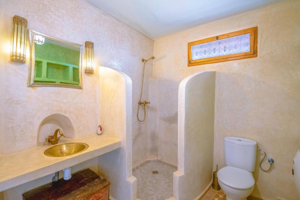 Koupelna v ubytování Riad Kafila