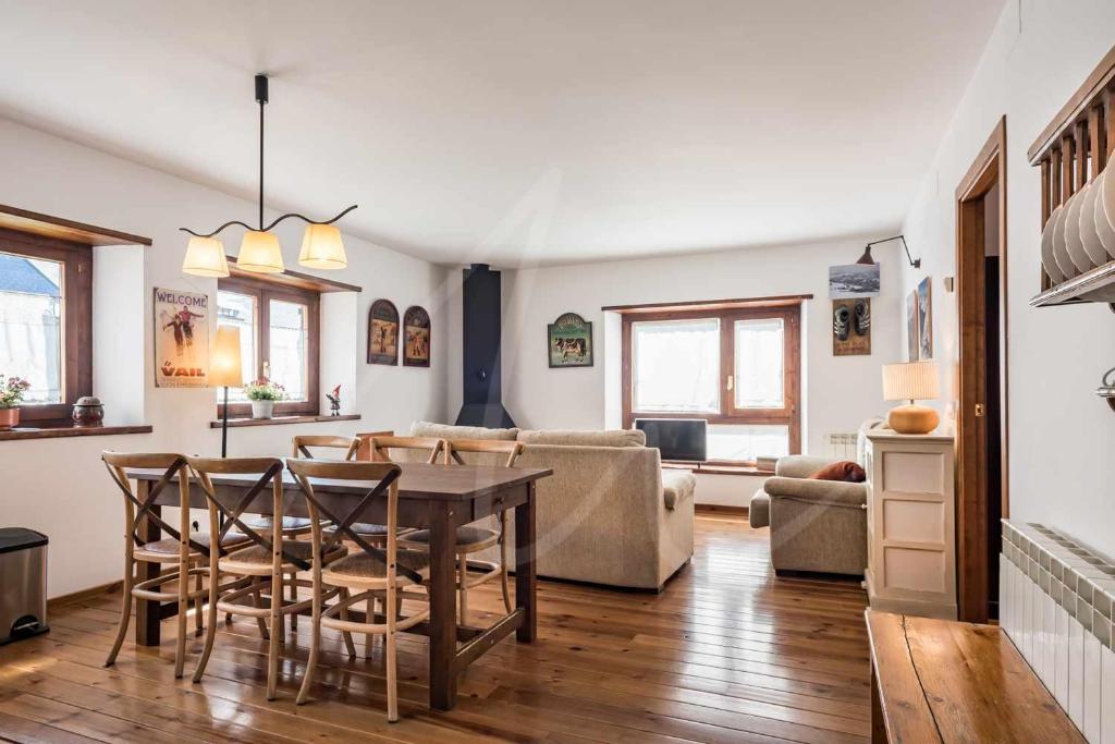 Posedenie v ubytovaní Aiguamoig by SeaMount Rentals
