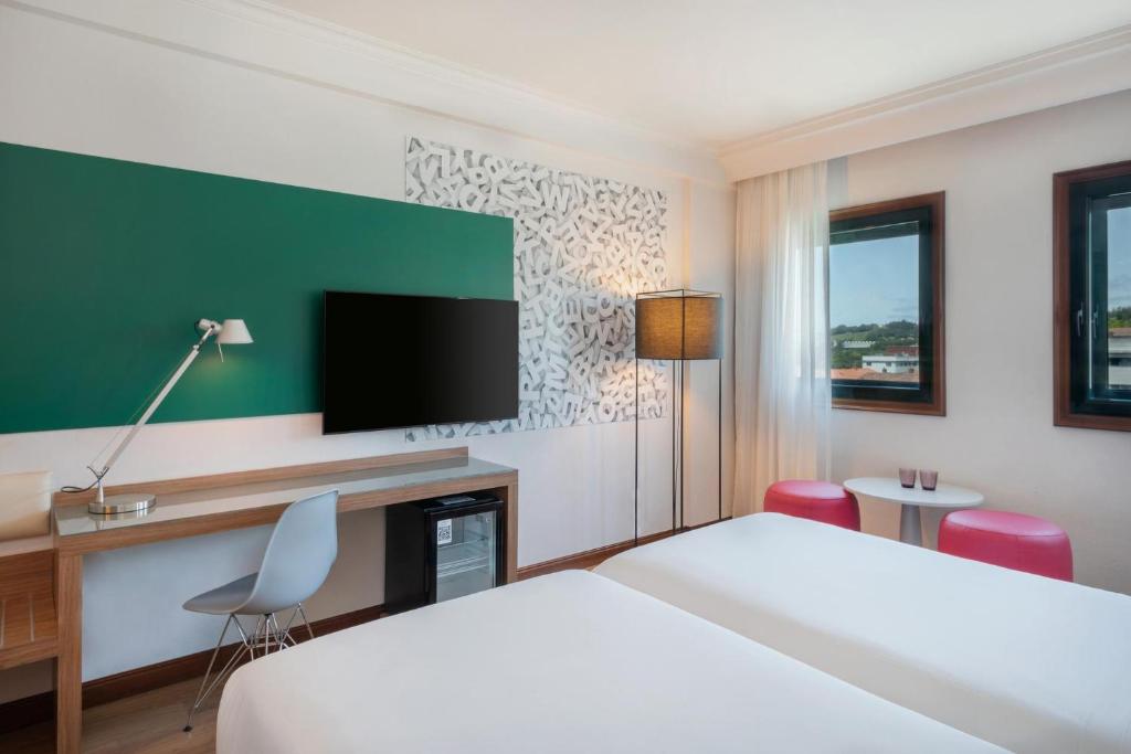 Hotel Santiago Plaza Affiliated by Meliá - Resim 36