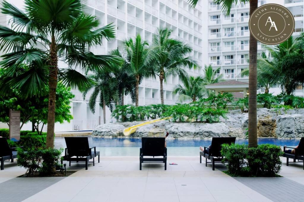 Bright & Cozy Queen BR near in Mall of Asia & Ikea