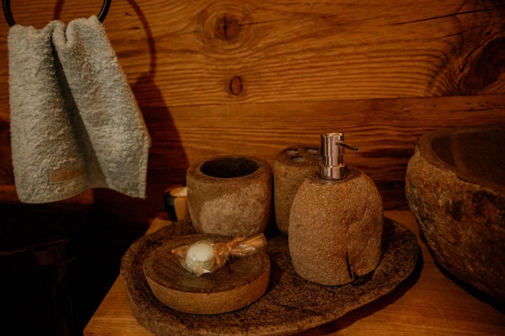 Fotografie z fotogalerie ubytování Jurty z widokiem, prywatna balia- DZIKOLAS GLAMPING v destinaci Krasnobród