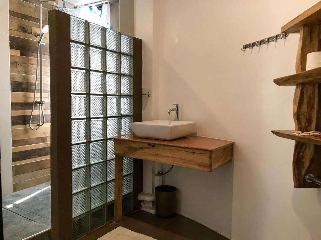 Koupelna v ubytování E.I. SUITES