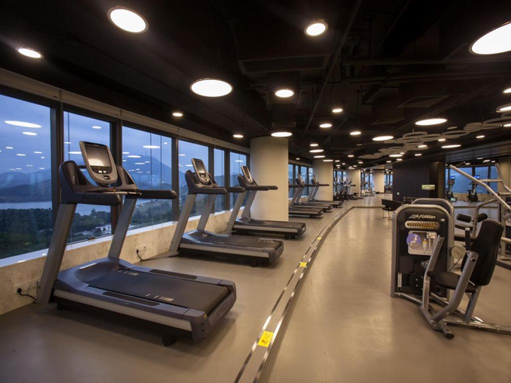Fitness centrum a/nebo fitness zařízení v ubytování Shenzhen O Hotel