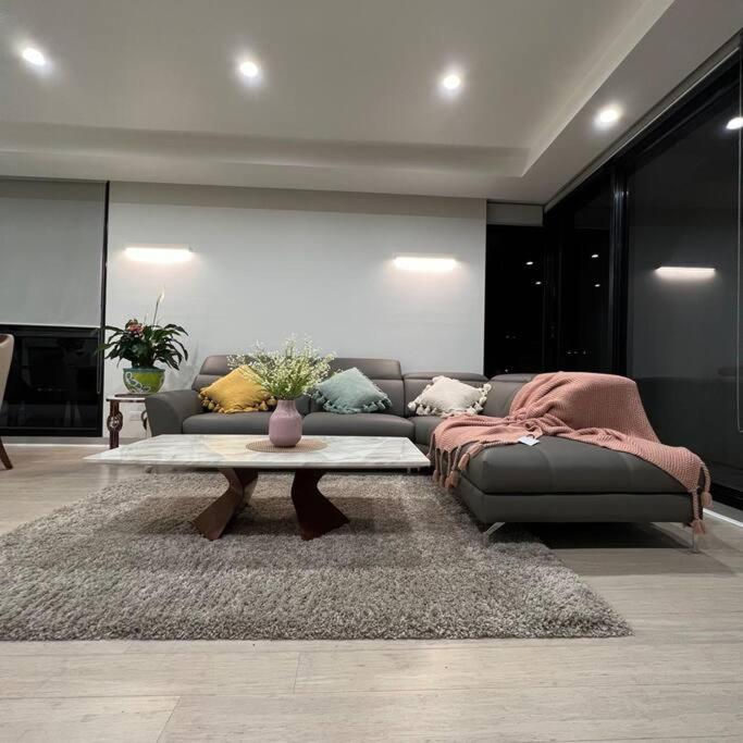 Carlton Stunning View Apartment 150m away from University of Melbourne - Twee Slaapkamers Appartement