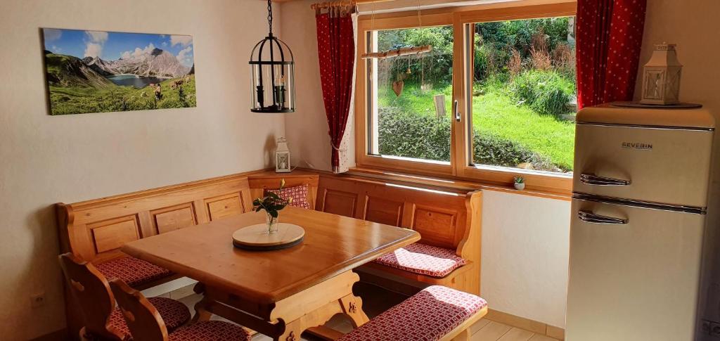 Kuchyň nebo kuchyňský kout v ubytování Alpenliebe Montafon