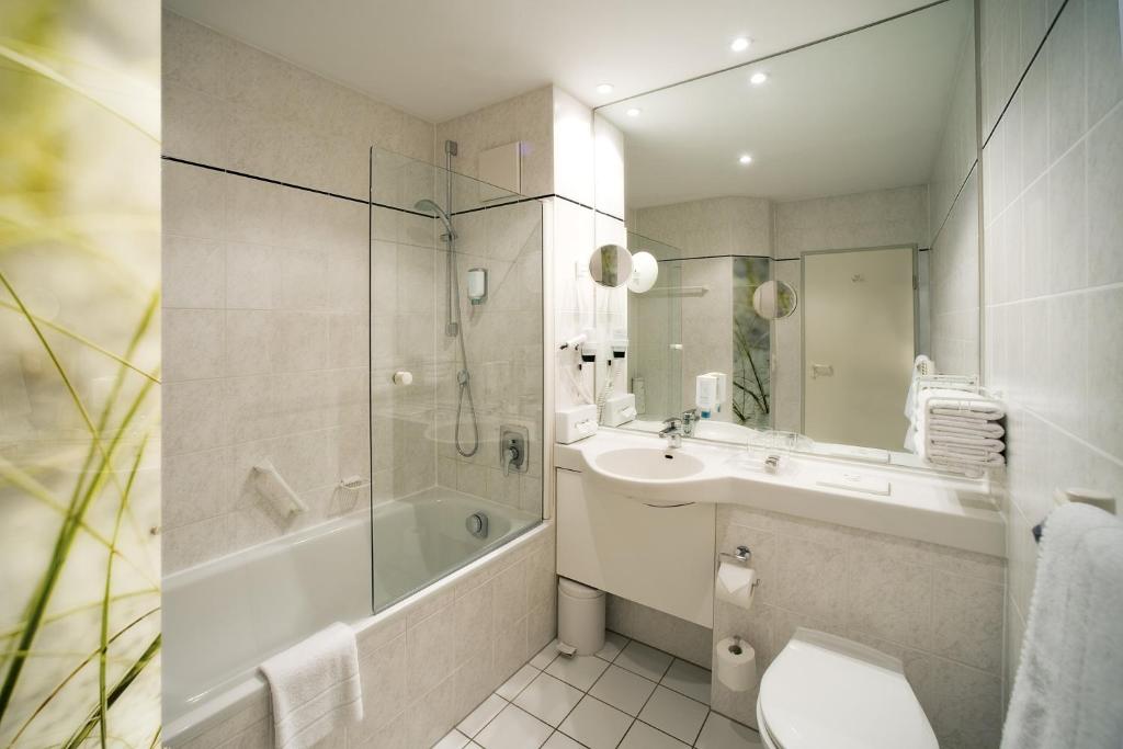 Holiday Inn Munich Unterhaching by IHG - Standard Queen Room